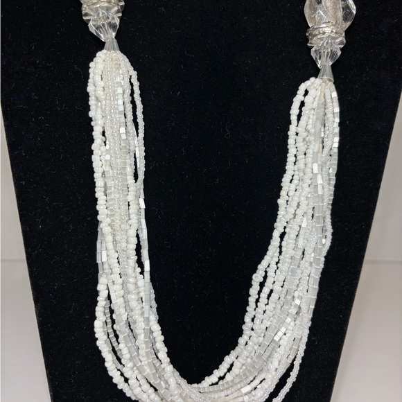 Seed Bead White Multistrand Necklace Silvertone Opalescent Clear Beads 12โ Drop - Picture 3 of 9